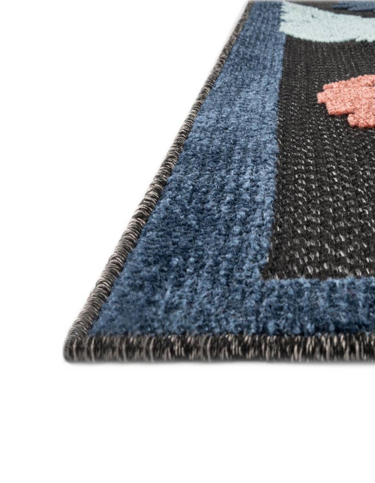 Detail image of  5' 3 x 5' 3  Washable Belize Indoor / Outdoor Square Rug