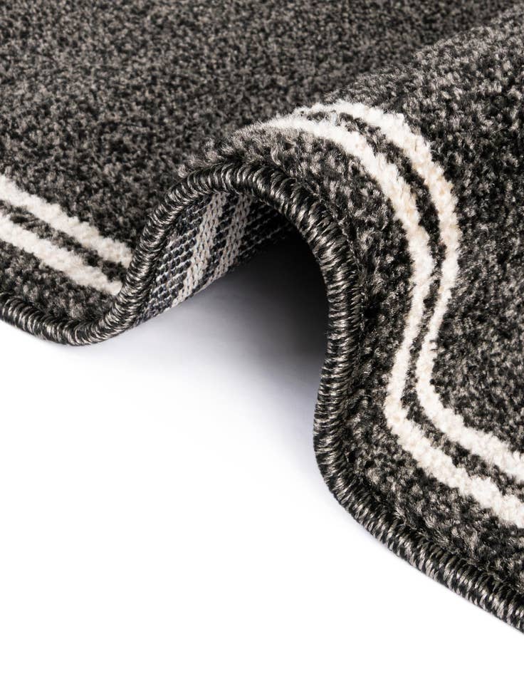 Detail image of  7' 10 x 7' 10 Hera Square Rug