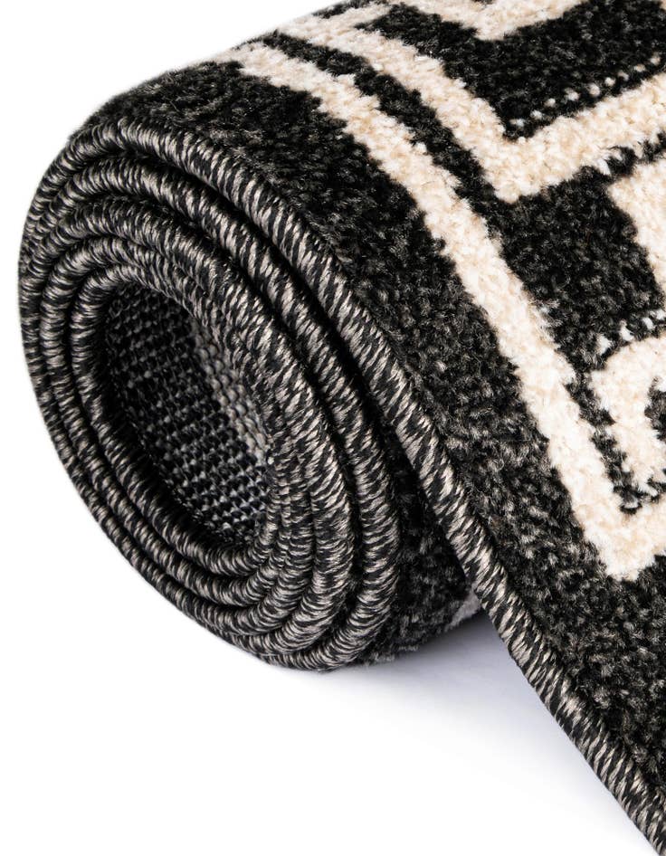 Detail image of  7' 10 x 7' 10 Hera Square Rug