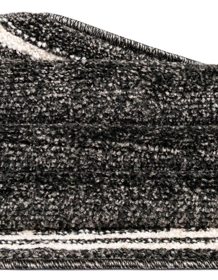 Detail image of  7' 10 x 7' 10 Hera Square Rug