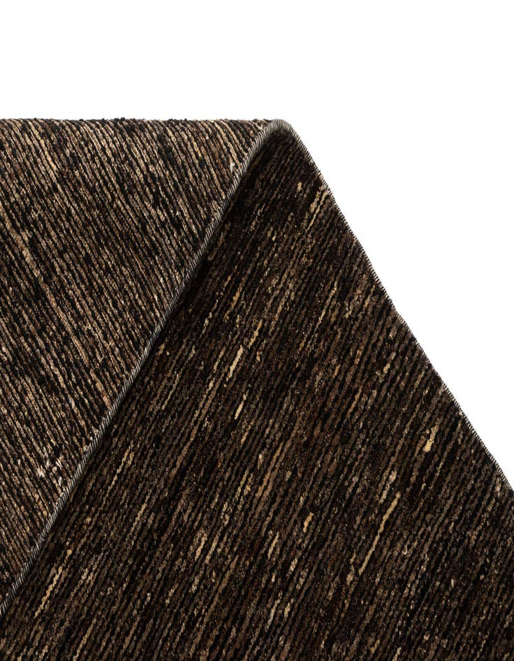 Detail image of  5' 1 x 5' 10 Juma Wool Square Rug