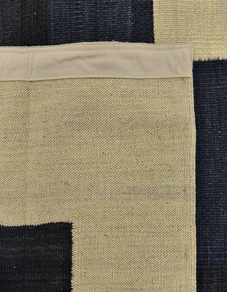 Detail image of  5' 4 x 6' 6  Hand Woven Kilim Modern Wool Square Rug