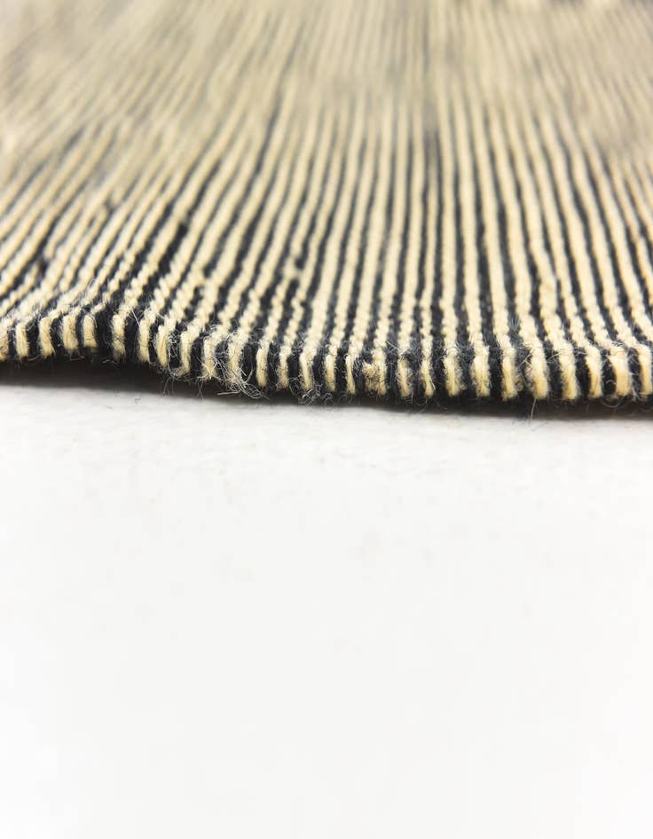 Detail image of  6' 4 x 7' 7  Hand Woven Kilim Modern Wool Square Rug