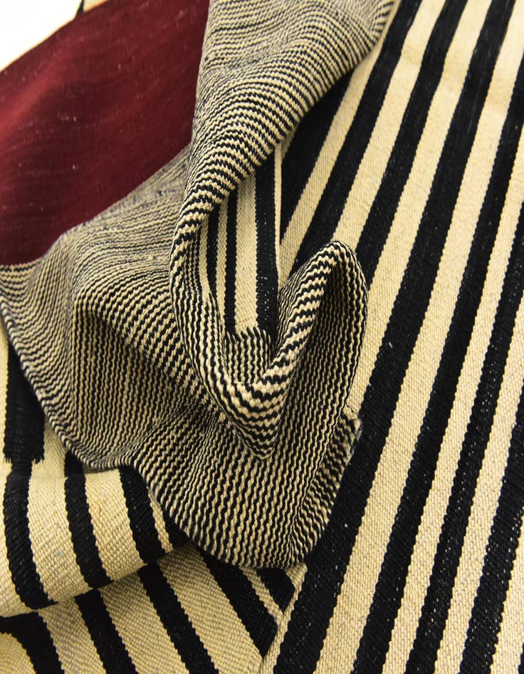 Detail image of  6' 4 x 7' 7  Hand Woven Kilim Modern Wool Square Rug