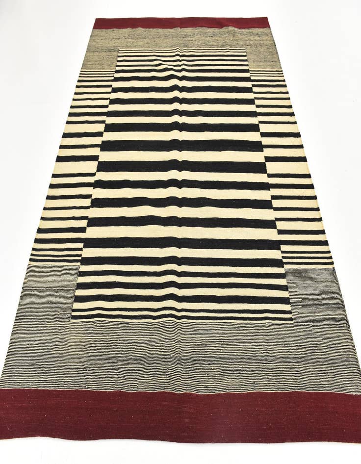 Detail image of  6' 5 x 7' 7  Hand Woven Kilim Modern Wool Square Rug