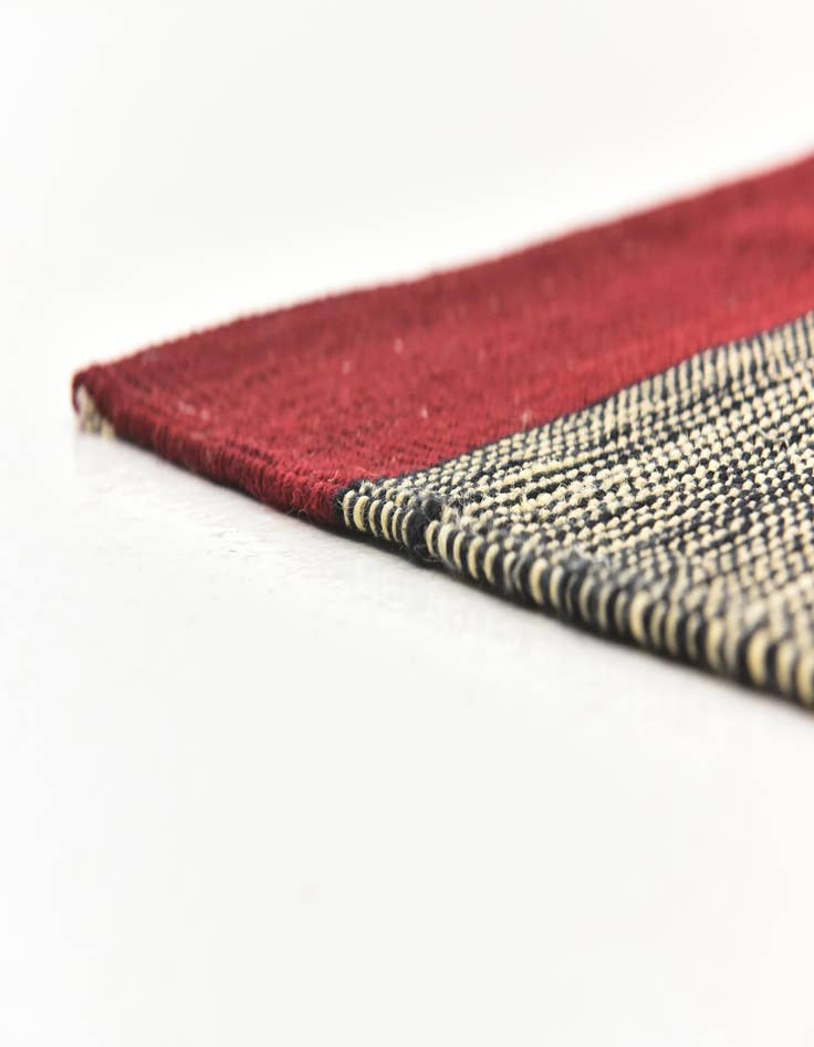 Detail image of  6' 5 x 7' 7  Hand Woven Kilim Modern Wool Square Rug