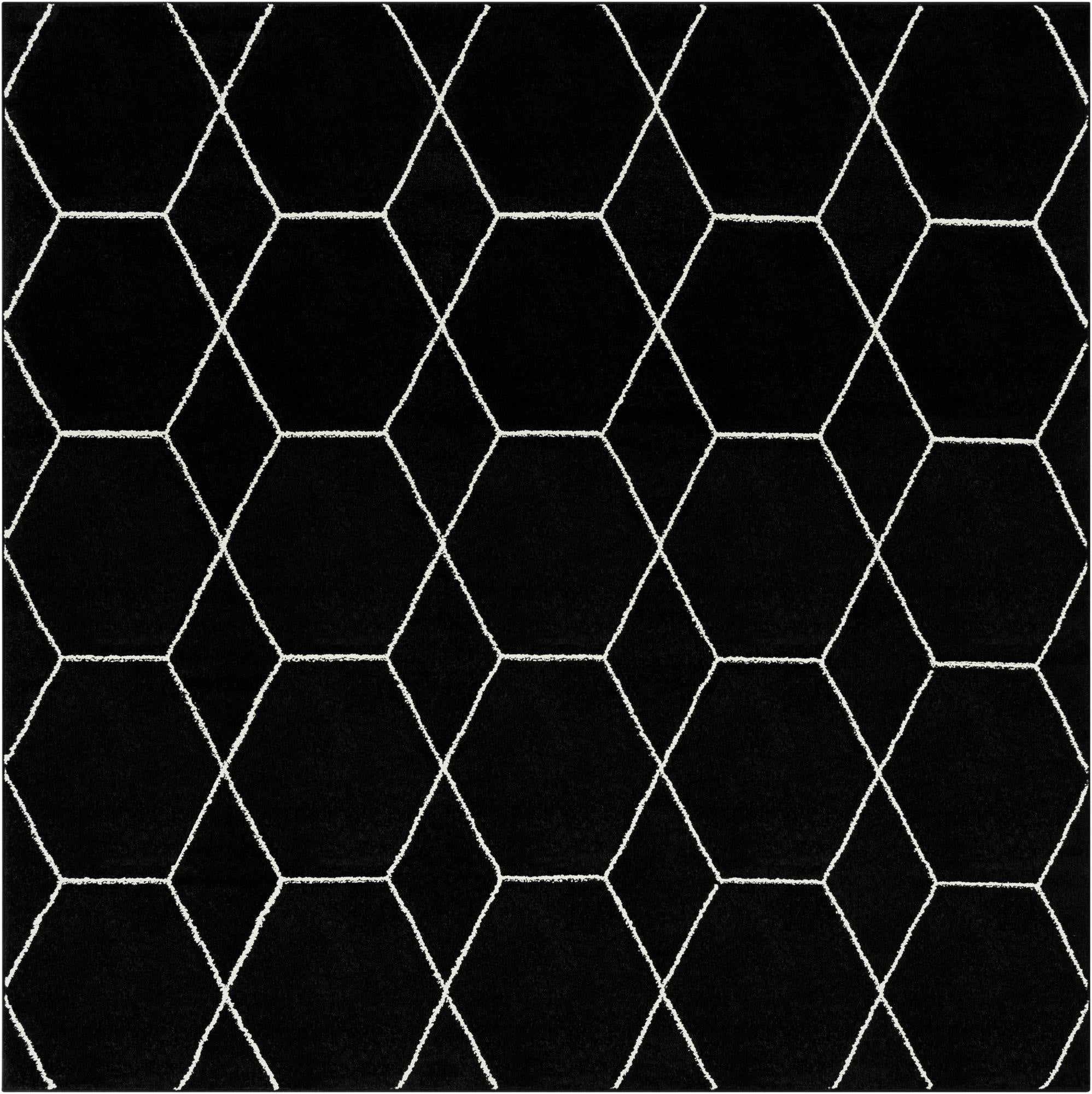  7' 10 x 7' 10 Lattice Frieze Square Rug