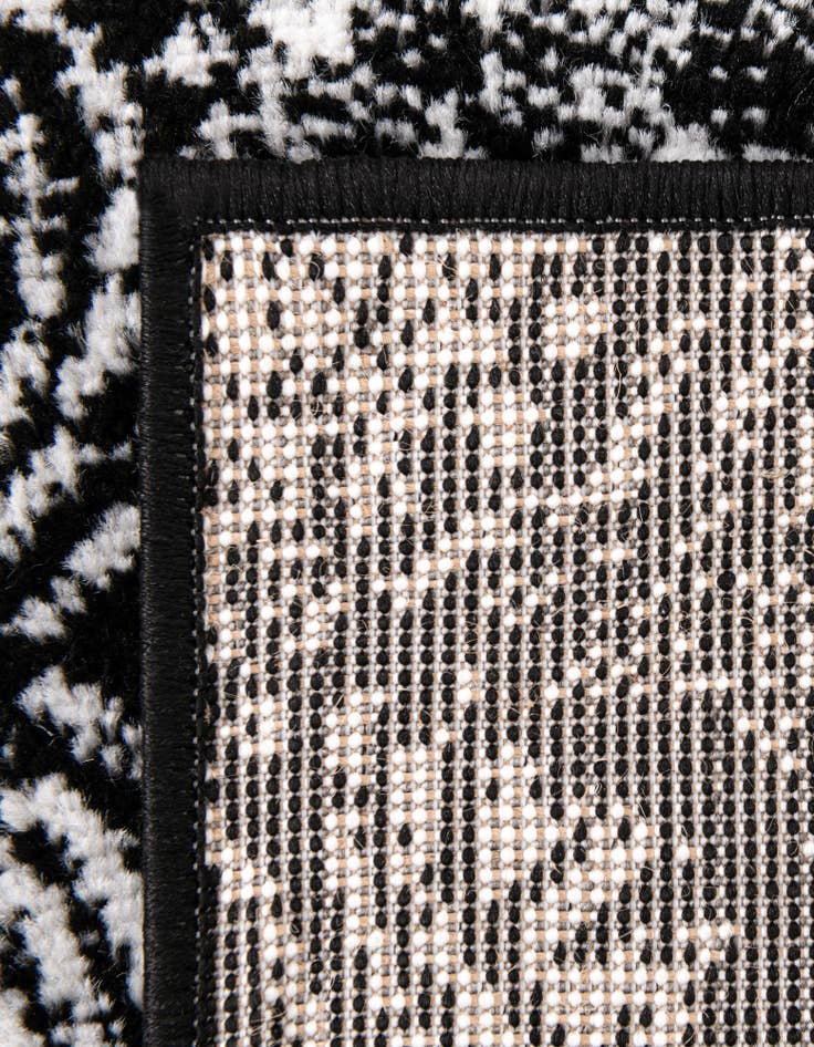 Detail image of  7' 10 x 7' 10 Monte Carlo Square Rug