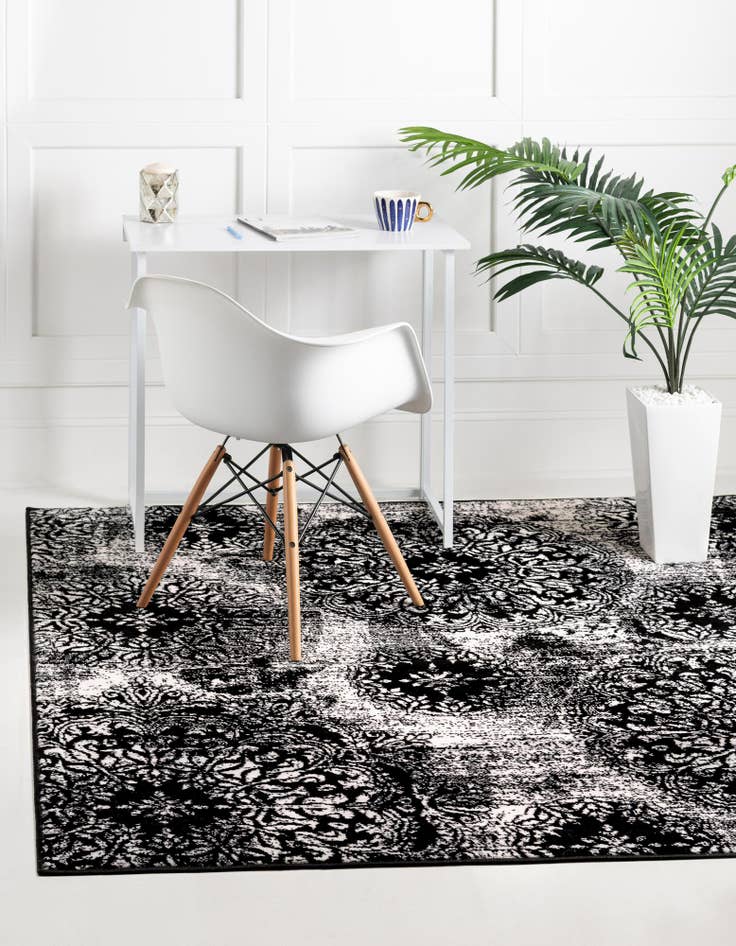 Detail image of 6' x 6' Monte Carlo Square Rug