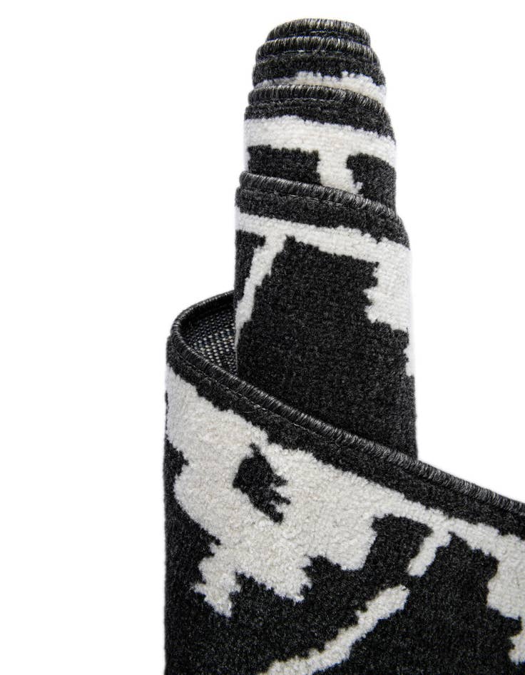 Detail image of  10' x 10' Oslo Square Rug