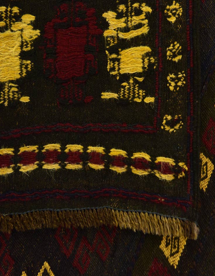 Detail image of  4' 3 x 4' 6  Hand Knotted Sumak Wool Square Rug