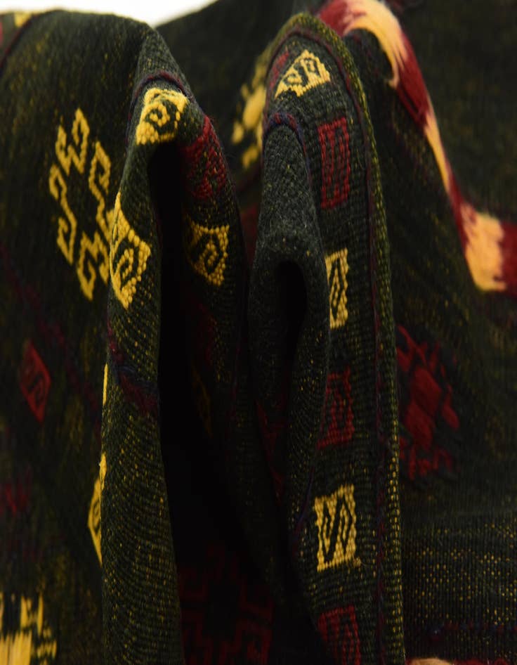 Detail image of  4' x 4'  Hand Knotted Sumak Wool Square Rug