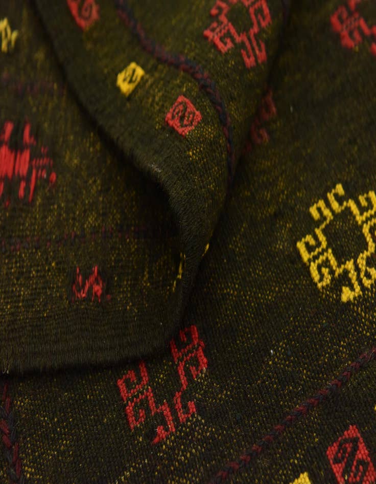 Detail image of  4' 3 x 4' 4  Hand Knotted Sumak Wool Square Rug