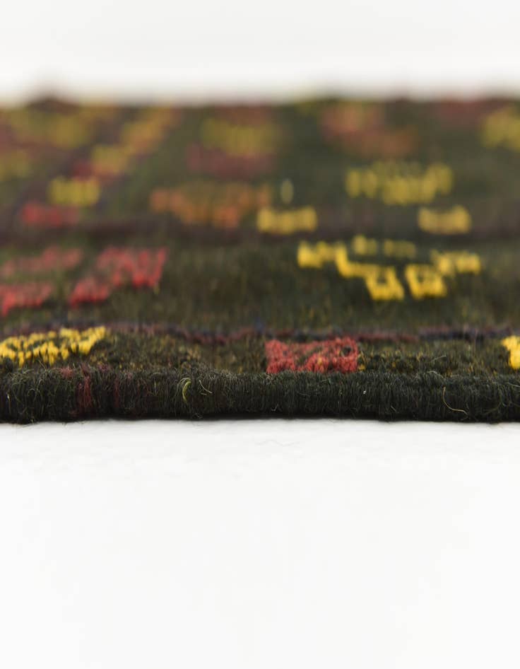 Detail image of  4' 2 x 4' 4  Hand Knotted Sumak Wool Square Rug