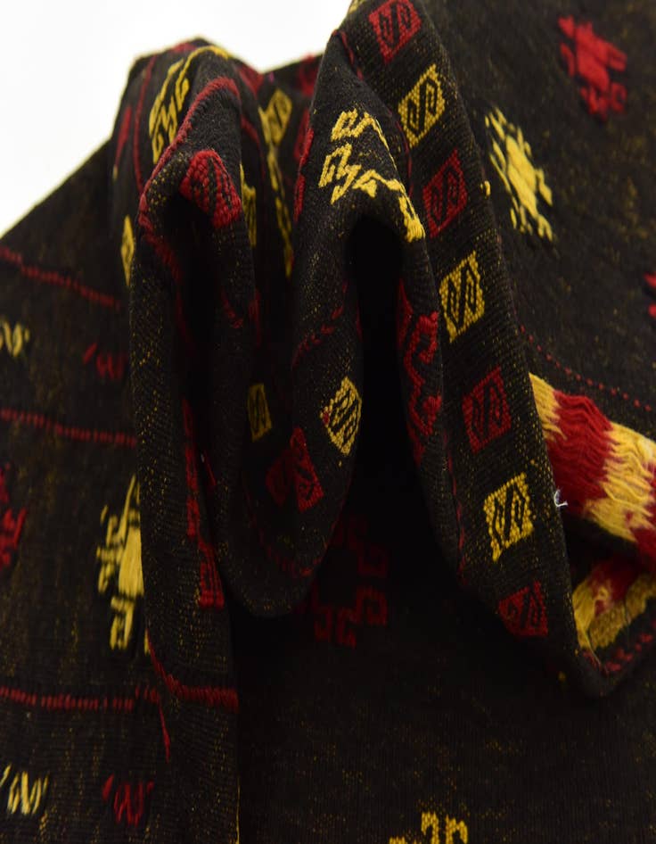 Detail image of  4' 2 x 4' 3  Hand Knotted Sumak Wool Square Rug