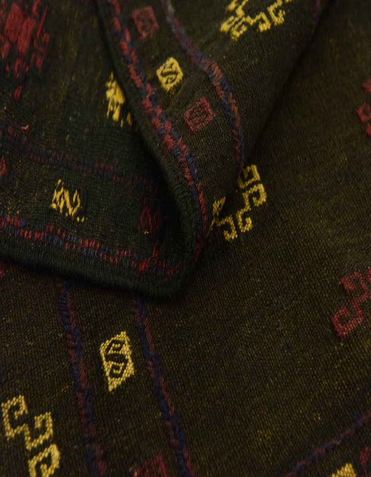 Detail image of  4' x 4' 3  Hand Knotted Sumak Wool Square Rug