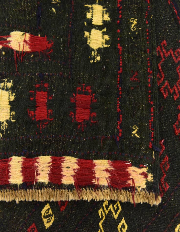 Detail image of  4' x 4' 3  Hand Knotted Sumak Wool Square Rug