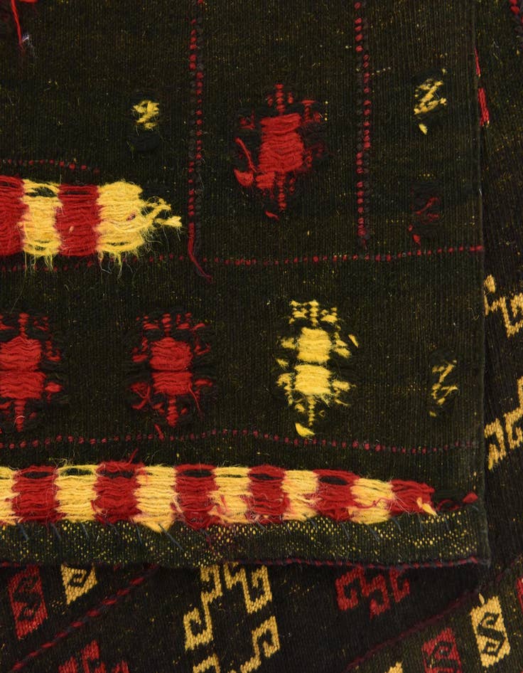 Detail image of  4' x 4' 4  Hand Knotted Sumak Wool Square Rug