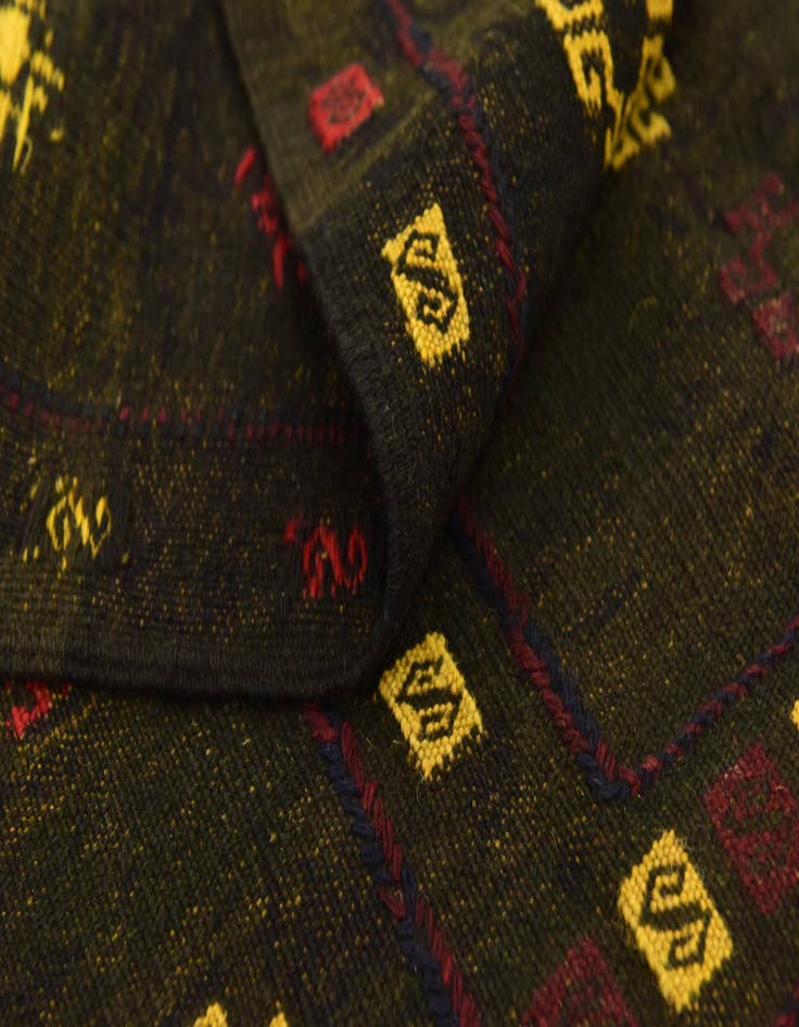 Detail image of  3' 10 x 4' 4  Hand Knotted Sumak Wool Square Rug