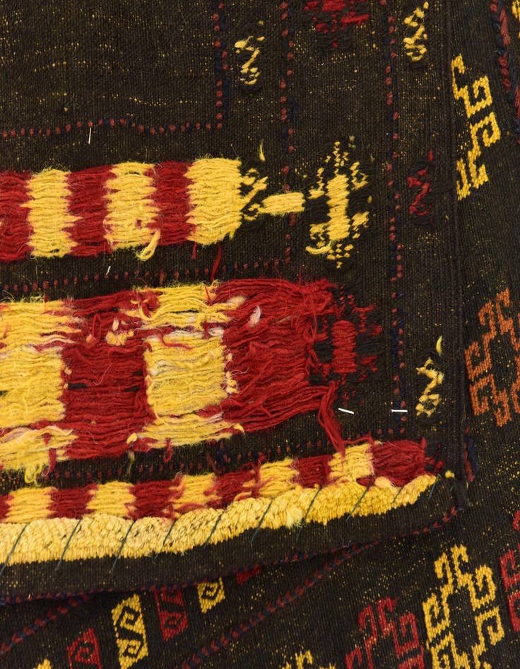 Detail image of  3' 10 x 4' 3  Hand Knotted Sumak Wool Square Rug