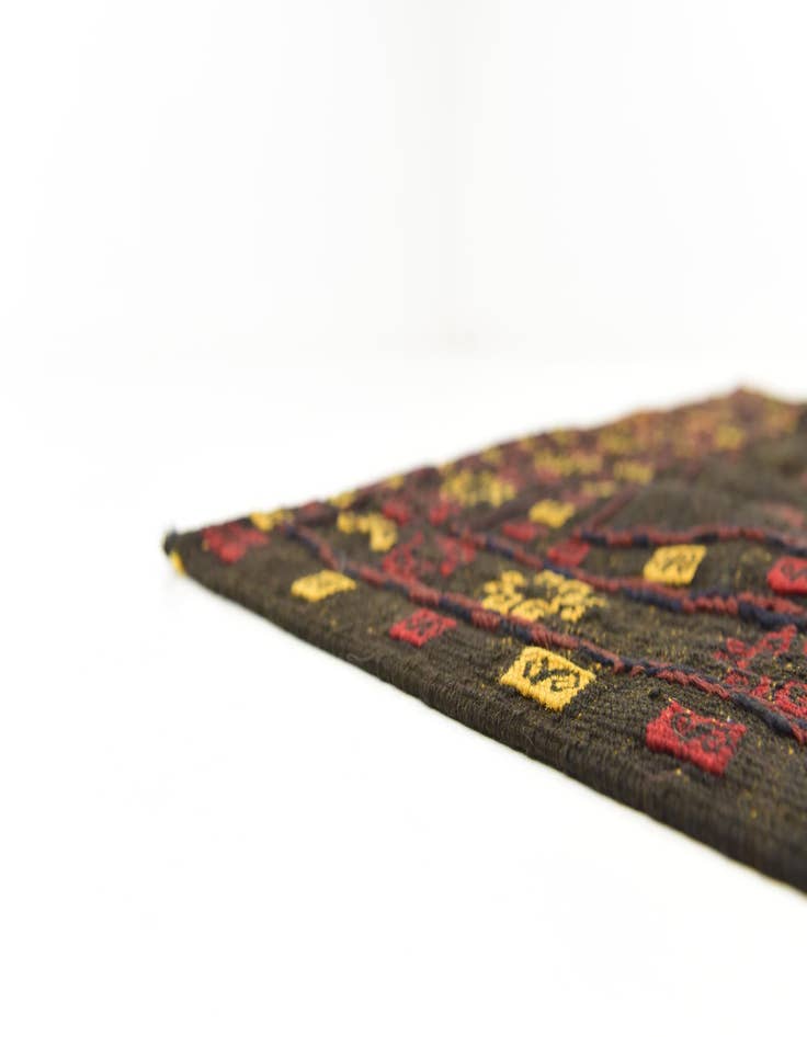 Detail image of  3' 10 x 4' 3  Hand Knotted Sumak Wool Square Rug