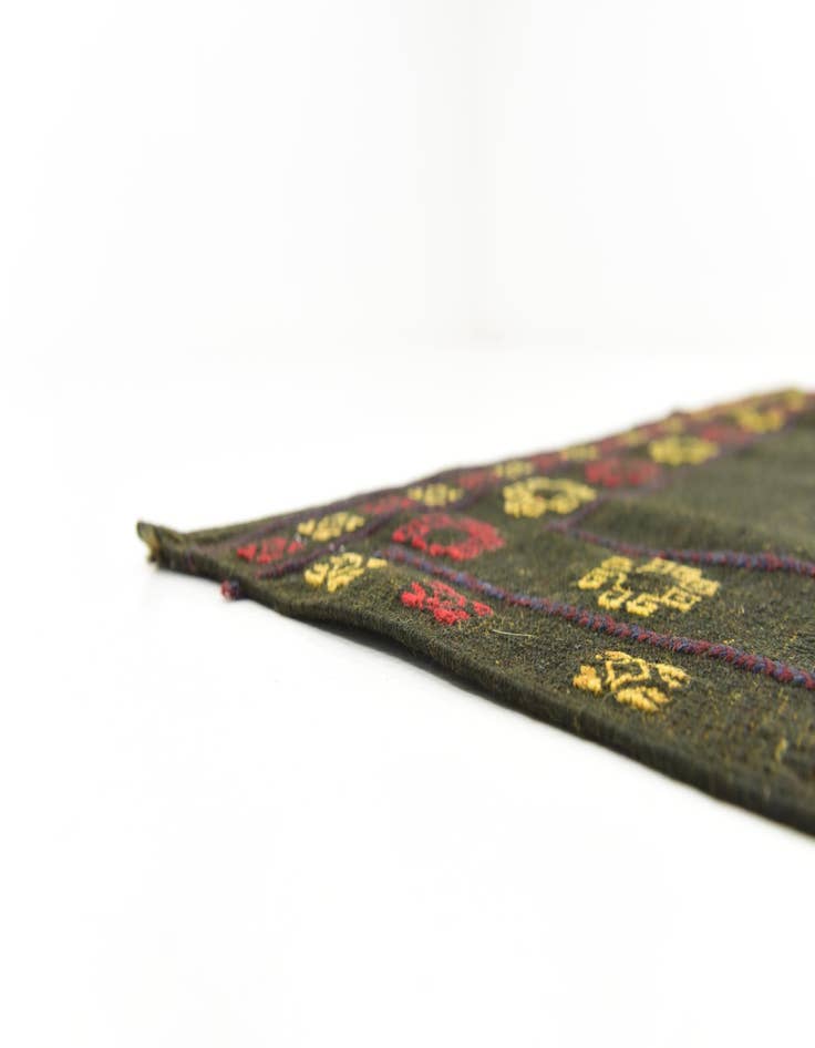 Detail image of  4' 2 x 4' 2  Hand Knotted Sumak Wool Square Rug