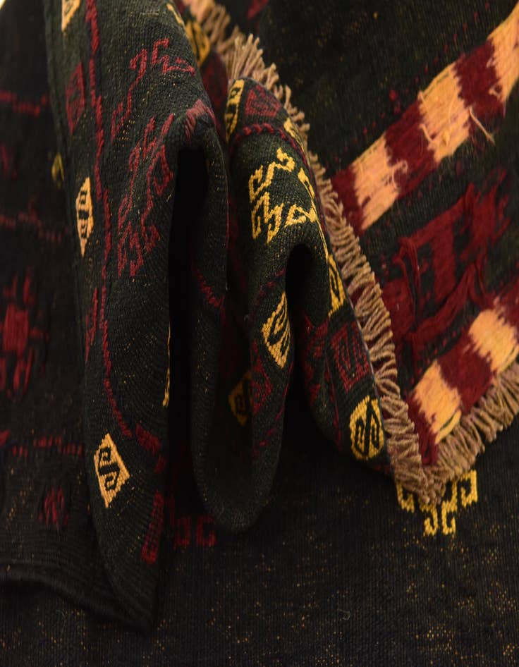 Detail image of  4' 3 x 4' 4  Hand Knotted Sumak Wool Square Rug