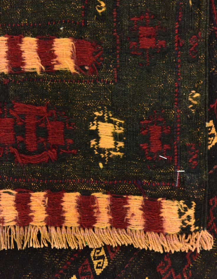 Detail image of  4' 3 x 4' 4  Hand Knotted Sumak Wool Square Rug