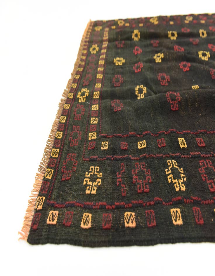 Detail image of  4' 3 x 4' 4  Hand Knotted Sumak Wool Square Rug