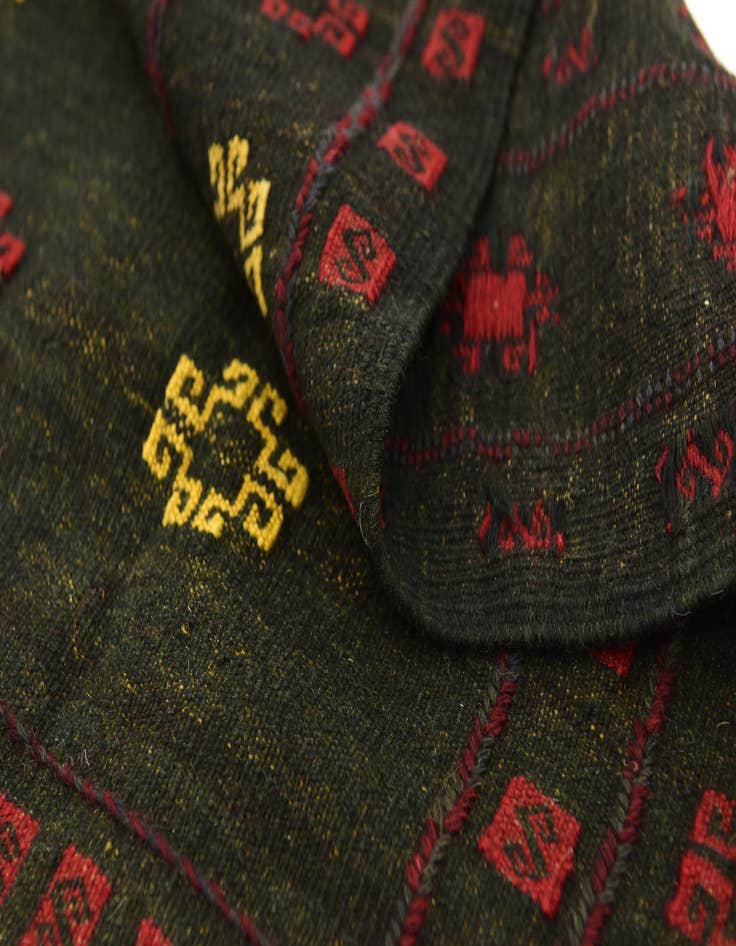 Detail image of  4' 2 x 4' 3  Hand Knotted Sumak Wool Square Rug