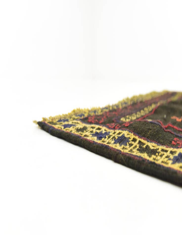 Detail image of  4' 2 x 4' 3  Hand Knotted Sumak Wool Square Rug