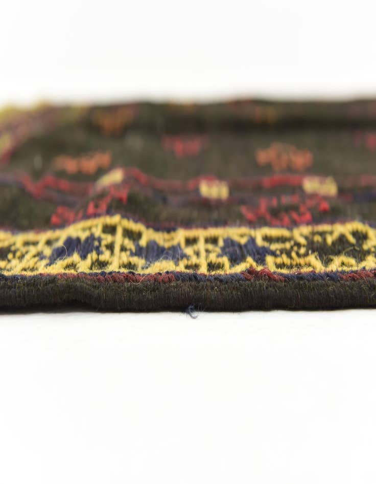 Detail image of  4' 2 x 4' 3  Hand Knotted Sumak Wool Square Rug