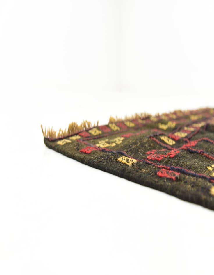 Detail image of  4' 2 x 4' 2  Hand Knotted Sumak Wool Square Rug