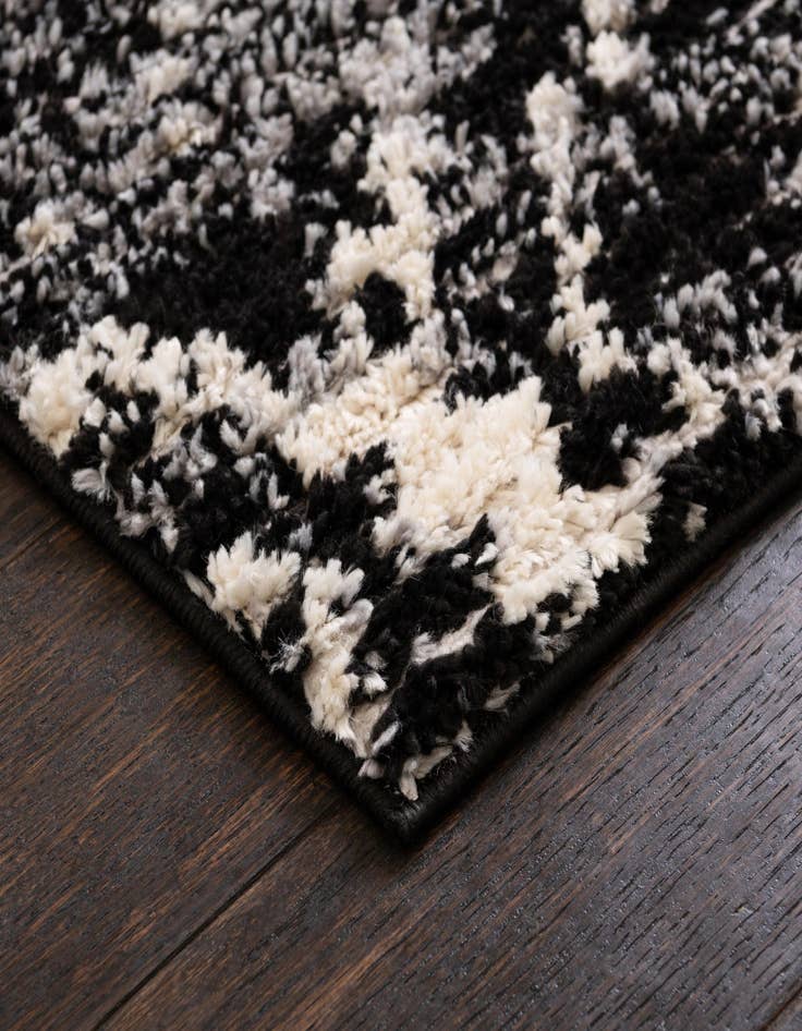 Detail image of  4' x 4' Tucson Square Rug