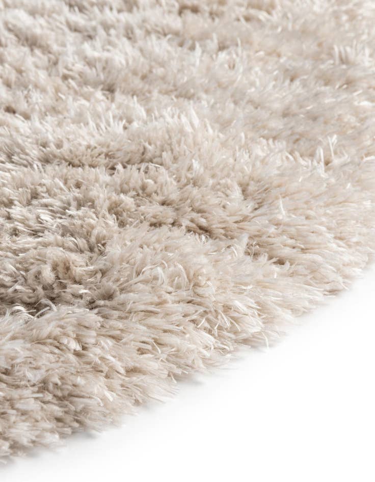 Detail image of  4' x 6' Marilyn Monroe&trade; Shag Oval Rug