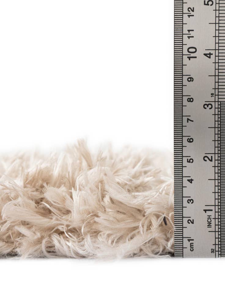 Detail image of  6' x 9' Marilyn Monroe™ Shag Rug