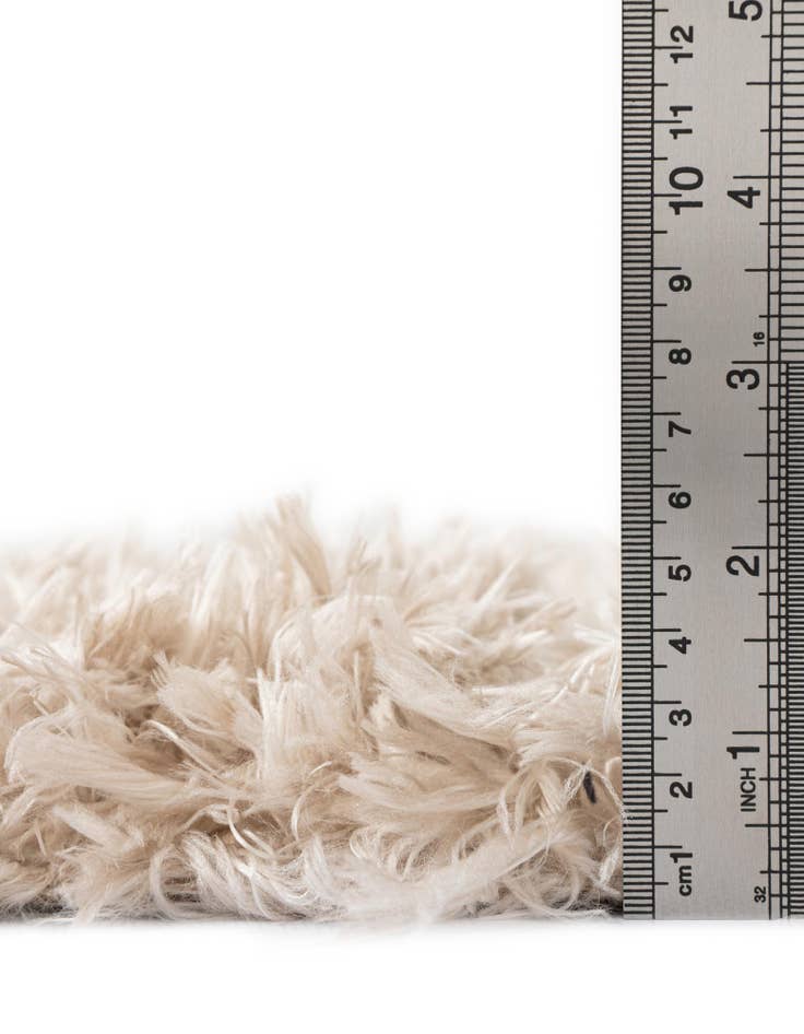 Detail image of  3' 3 x 3' 3 Marilyn Monroe&trade; Shag Round Rug