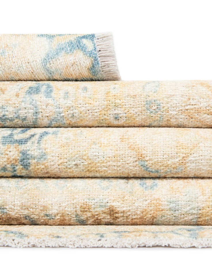 Detail image of  7' 10 x 10' Boutique Rug