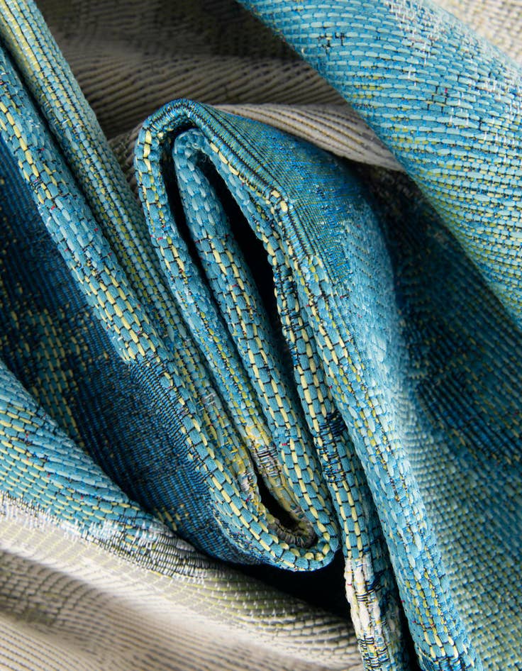 Detail image of  2' x 3' 1  Washable Modern Indoor / Outdoor Rug