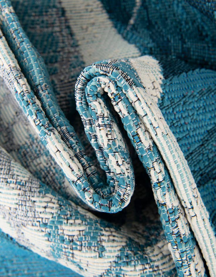 Detail image of  4' 1 x 6' 1  Washable Modern Indoor / Outdoor Rug