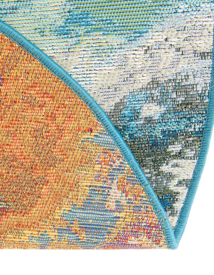 Detail image of  5' 3 x 5' 3  Washable Modern Indoor / Outdoor Round Rug