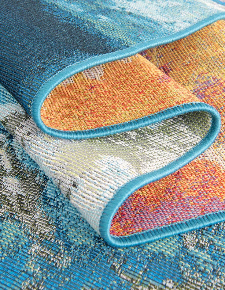 Detail image of  2' 7 x 12'  Washable Modern Indoor / Outdoor Runner Rug
