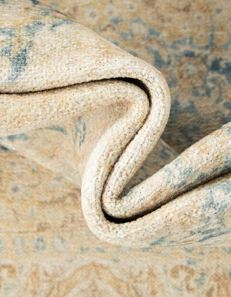 Detail image of  5' 1 x 5' 1 Boutique Square Rug