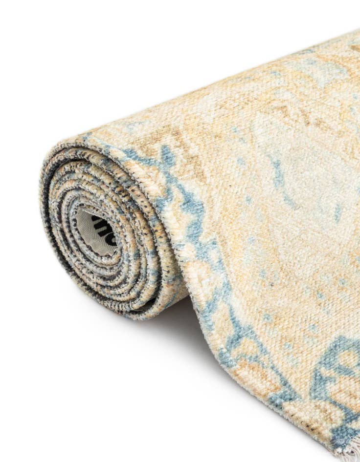 Detail image of  5' 1 x 5' 1 Boutique Square Rug