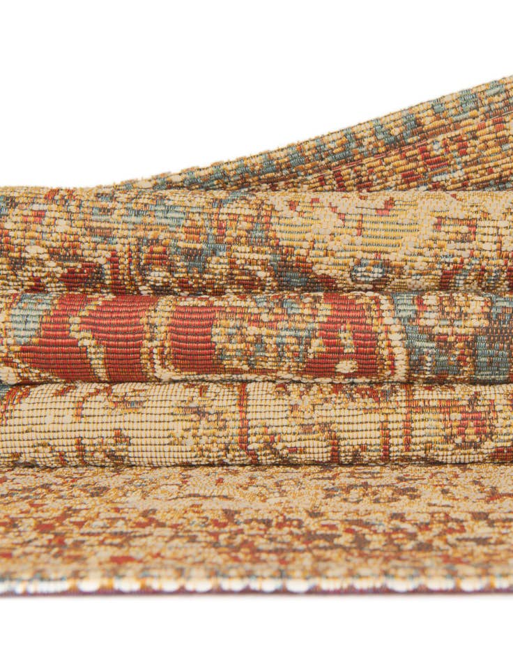 Detail image of  7' 10 x 7' 10  Washable Traditional Indoor / Outdoor Square Rug