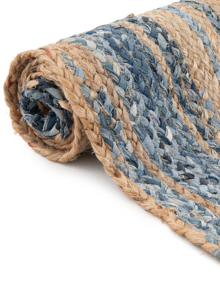 Detail image of  8' x 10'  Hand Braided Chindi Oval Rug