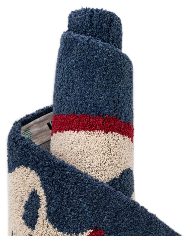 Detail image of  2' x 8' Handtufted Wool Runner Rug