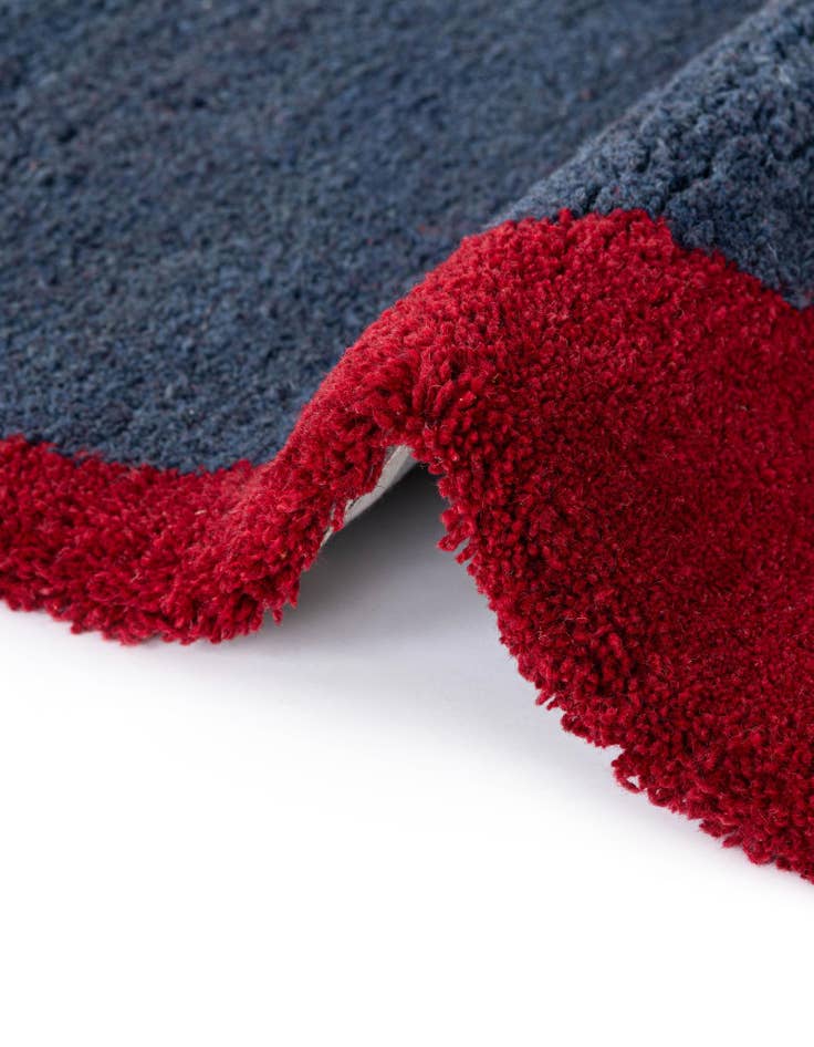 Detail image of  8' x 8' Handtufted Wool Square Rug