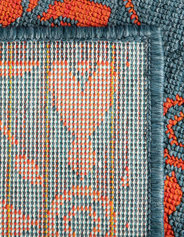 Detail image of  7' 10 x 7' 10  Washable Lattice Indoor / Outdoor Square Rug