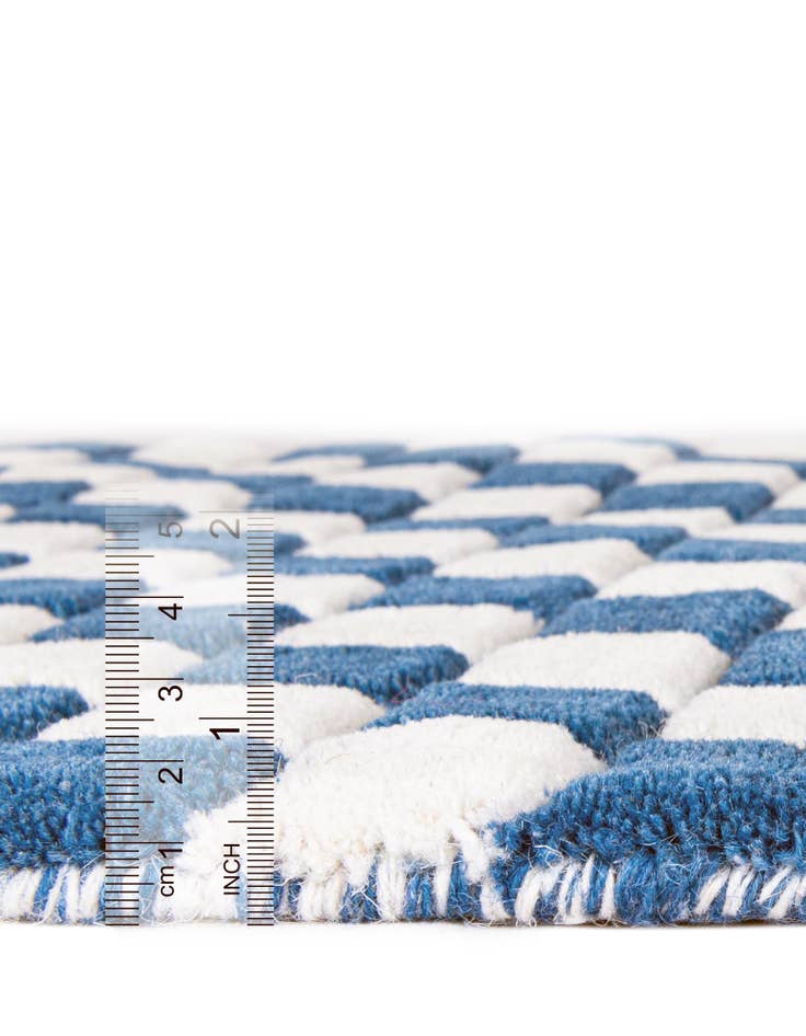 Detail image of  2' x 6' 1 Hand Tufted Wool Runner Rug